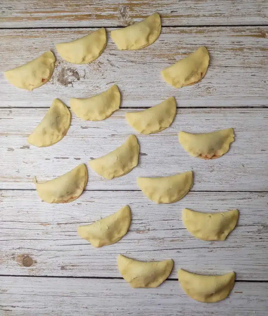 making empanada cookies