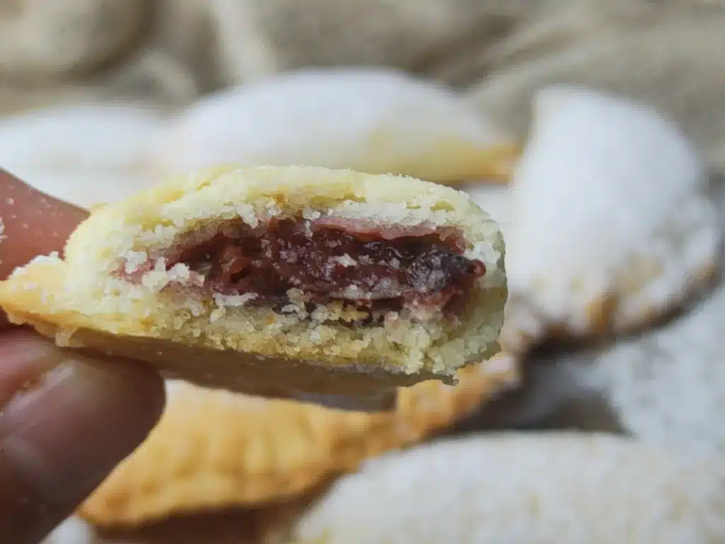 Empanada cookies filling