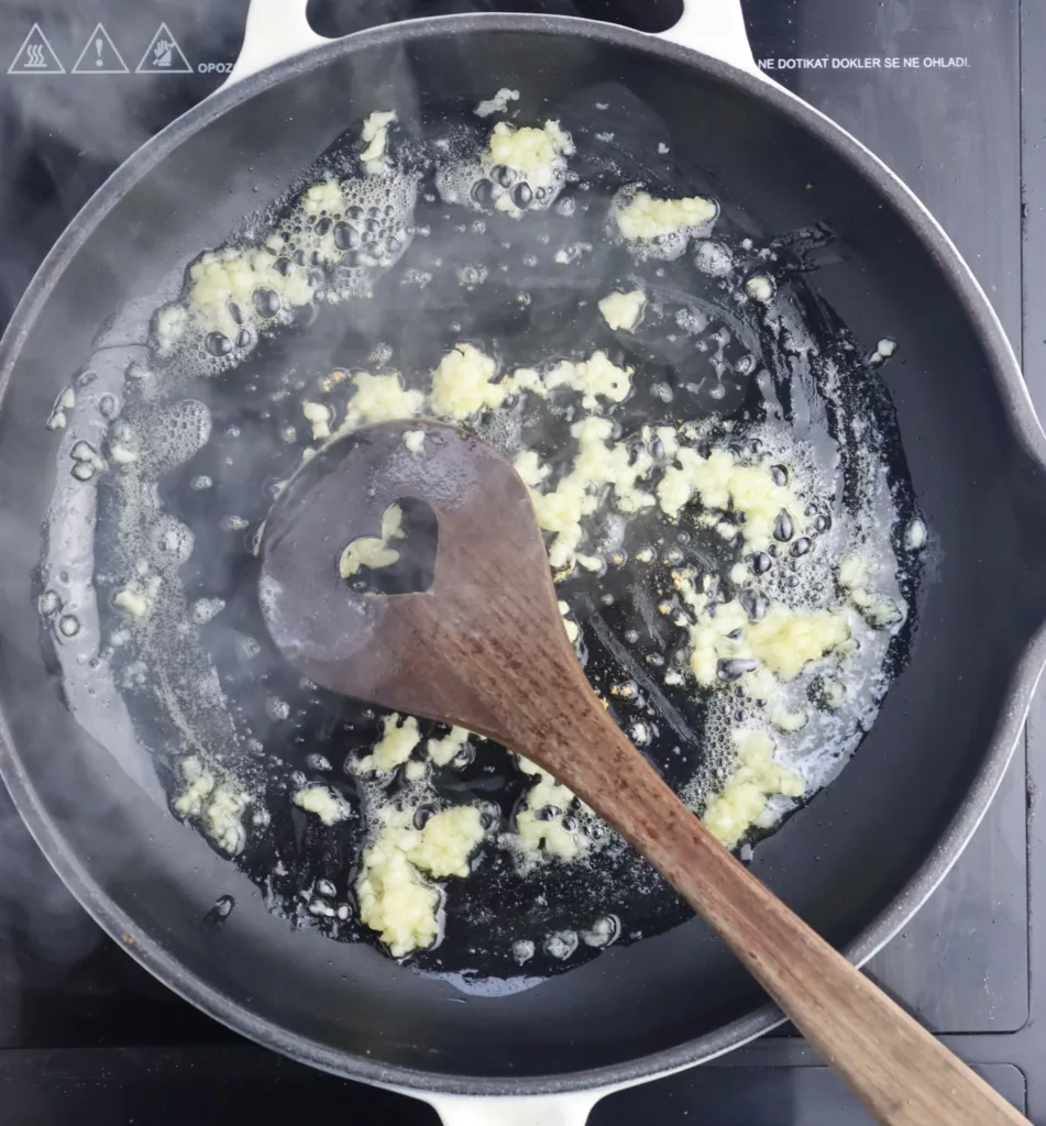 step 4: frying garlic for pizza sauce 