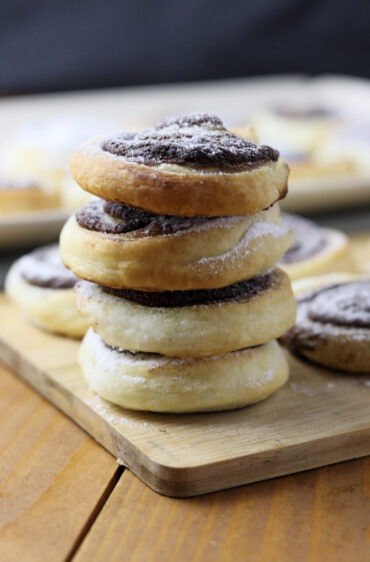 stacked puff pastry cinnamon pinwheels